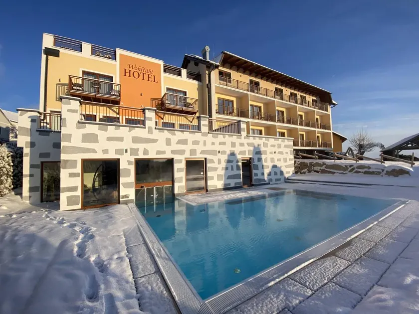 Double room, shower and bath tub, balcony - Image 1