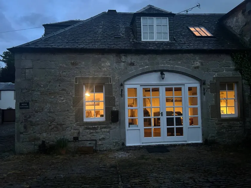 Agréable location insolite conviviale et familiale avec jardin | Avec animaux autorisés - Image 1