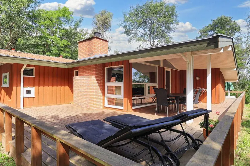 Holiday home with terrace & sauna - Image 1