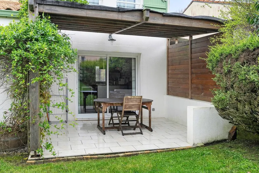 Fully equipped nice cottage with terrace & garden | Garden view | Dogs allowed - Image 1