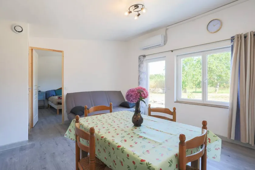 Charmante maison de vacances adaptée aux familles avec internet haut débit et barbecue - Image 1