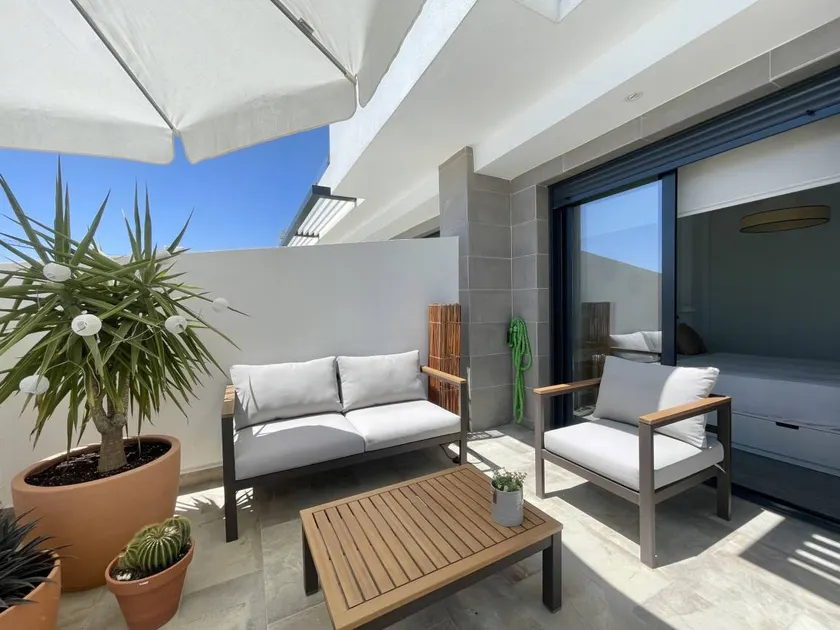 Holiday apartment with garden, terrace & pool - Image 1