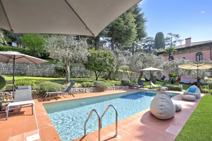 Villa mit Grill, Garten und privatem Pool | Bergblick - Image 1