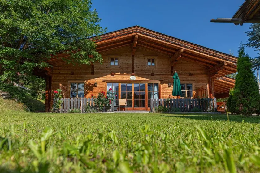 Holiday home with terrace & garden | Mountain view - Image 1