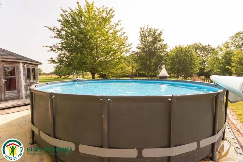 Ferienunterkunft mit beheiztem Pool, Terrasse und Grill - Image 1