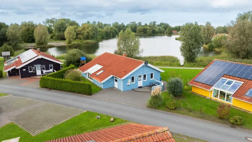 Family-oriented ample house with barbecue, terrace & sauna | Sea view | Pet-friendly - Image 1