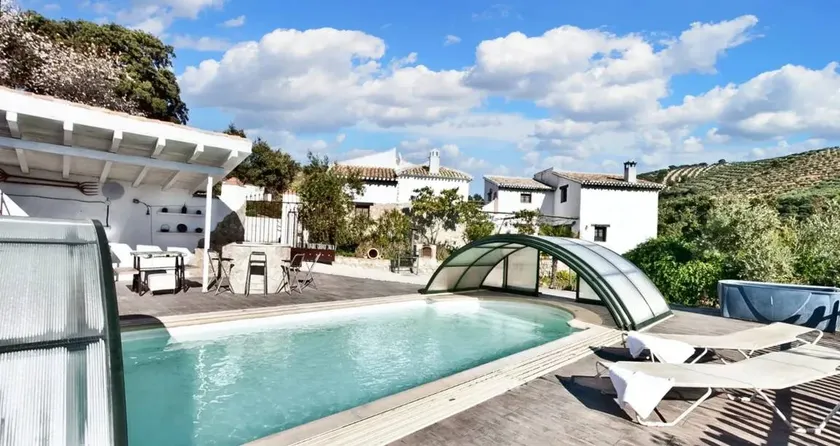 Fully equipped villa with garden, heated pool & terrace | Pool view - Image 1
