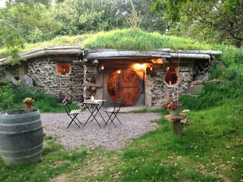 Cottage with barbeque - Image 1