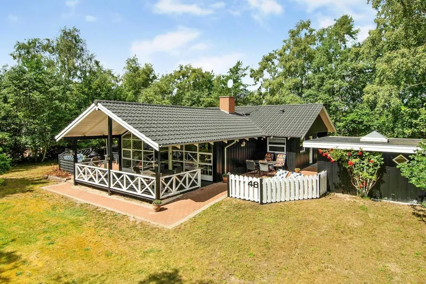 Fully equipped house with terrace & sauna | Pets allowed - Image 1