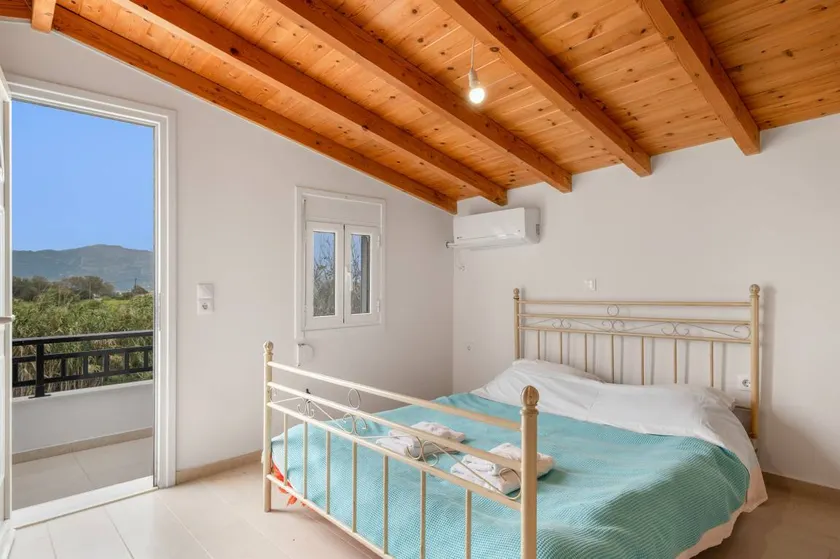 Neratziona Garden House: Peaceful Retreat, 4-Min Walk to Beach - Image 1