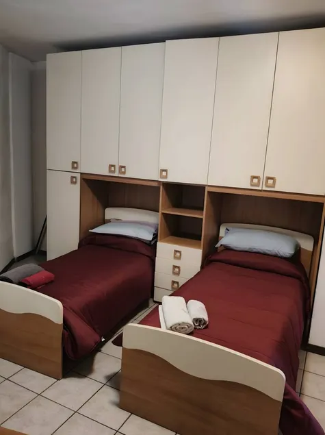 Fully equipped pleasant holiday apartment with pool | Mountain view - Image 1