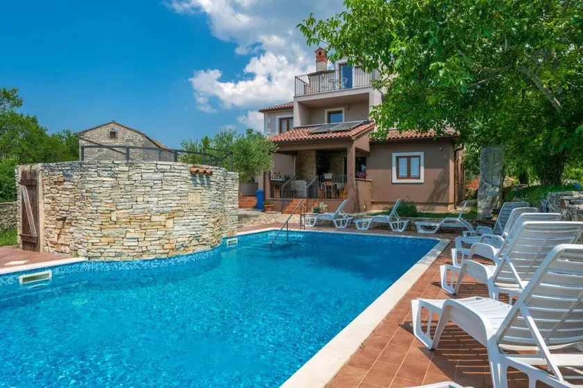 5 Schlafzimmer, 5 Badezimmer, privater Pool, Holzkohlegrill, Wohnzimmer, Küche - Image 1