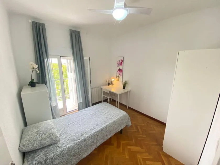 Merveilleuse chambre chez l'habitant - Image 1