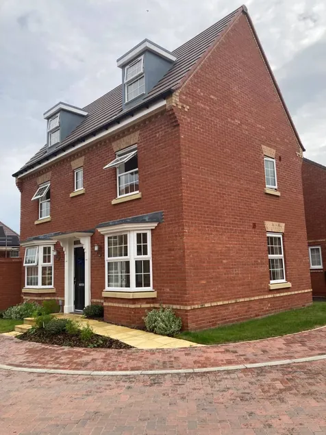 Kettering - House - Stay 8 - Parking - Garden - Image 1
