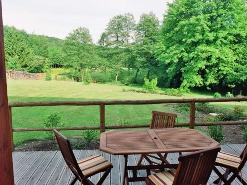 Bed & breakfast con griglia e giardino - Image 1