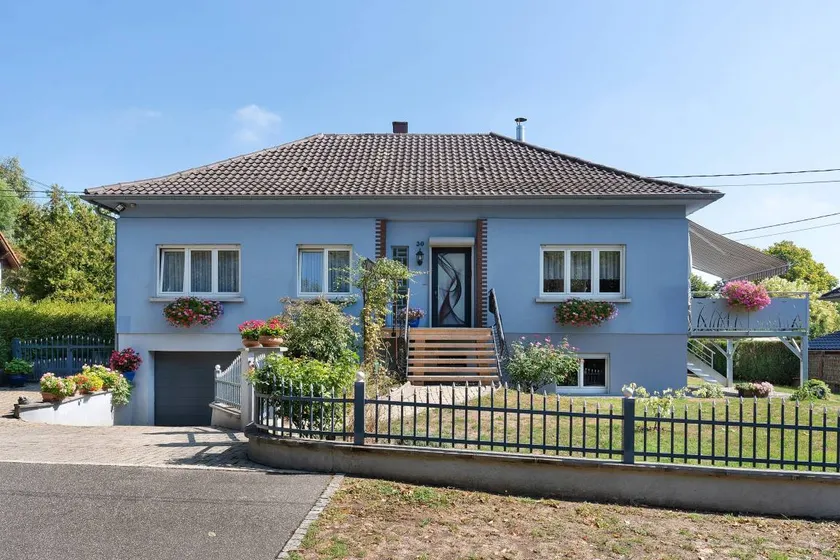 Ferienhaus 'Gîte Rural Am Waldrand' mit Terrasse, Garten & WLAN - Image 1