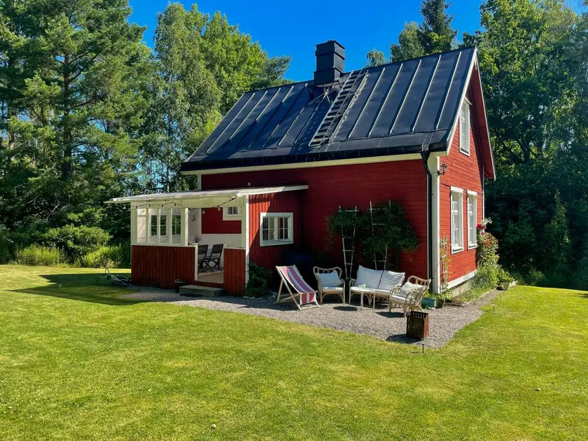 House with barbeque, terrace & garden - Image 1