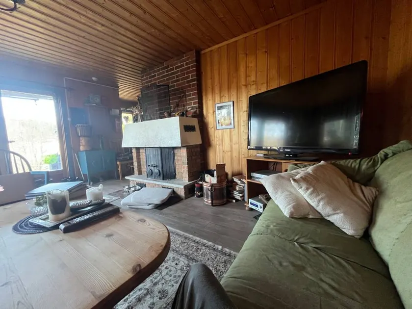 Forest Getaway in Greater Oslo region, Norway - Cabinfarm with Nature & Wildlife - Image 1