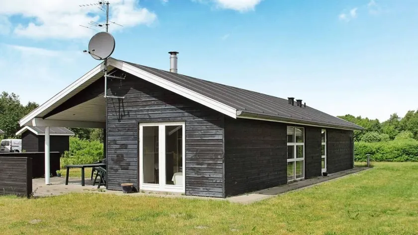 Beautiful house with terrace, barbecue & hot tub - Image 1