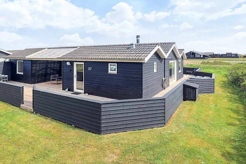 House with 5 rooms for 12 persons - Image 1