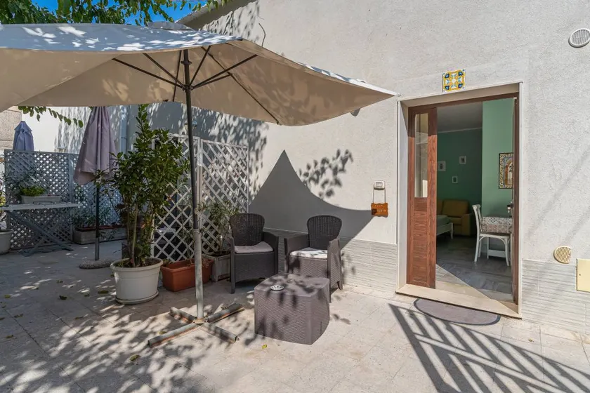 Chambre chez l'habitant avec terrasse, jardin et barbecue | Vue jardin | Avec animaux acceptés - Image 1
