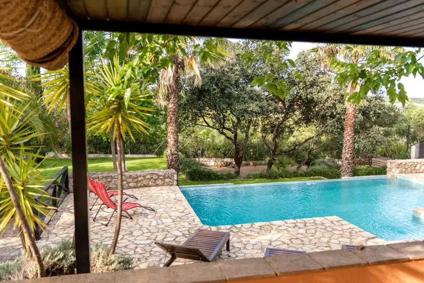 House with terrace, garden & barbeque | Mountain view | Suitable for remote work - Image 1