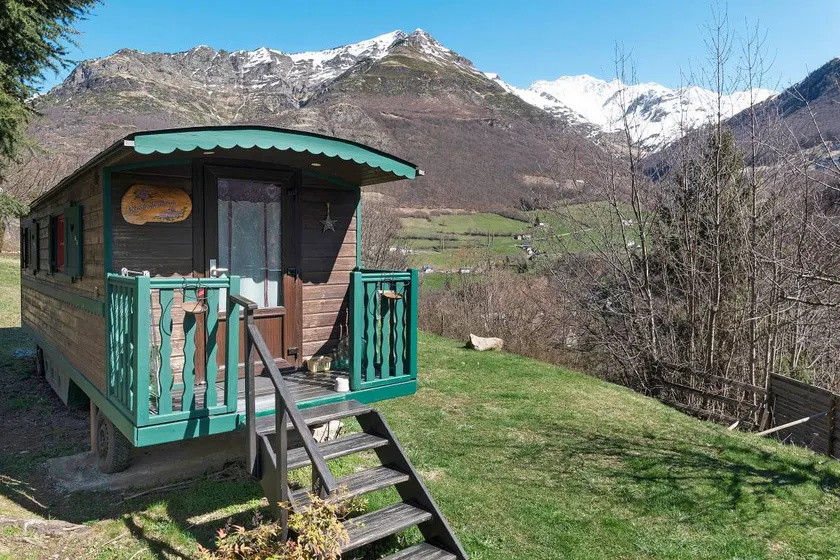 Cabin with BBQ, terrace & garden | Mountain view | Pets are welcome - Image 1