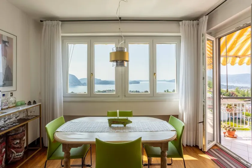 Holiday home with terrace & garden | City view - Image 1