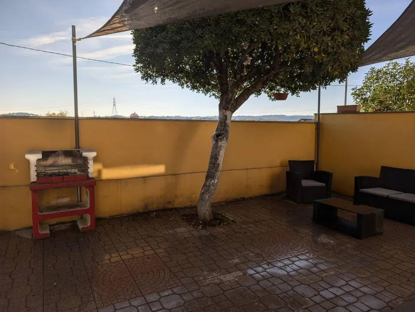 Holiday apartment with barbeque & garden - Image 1
