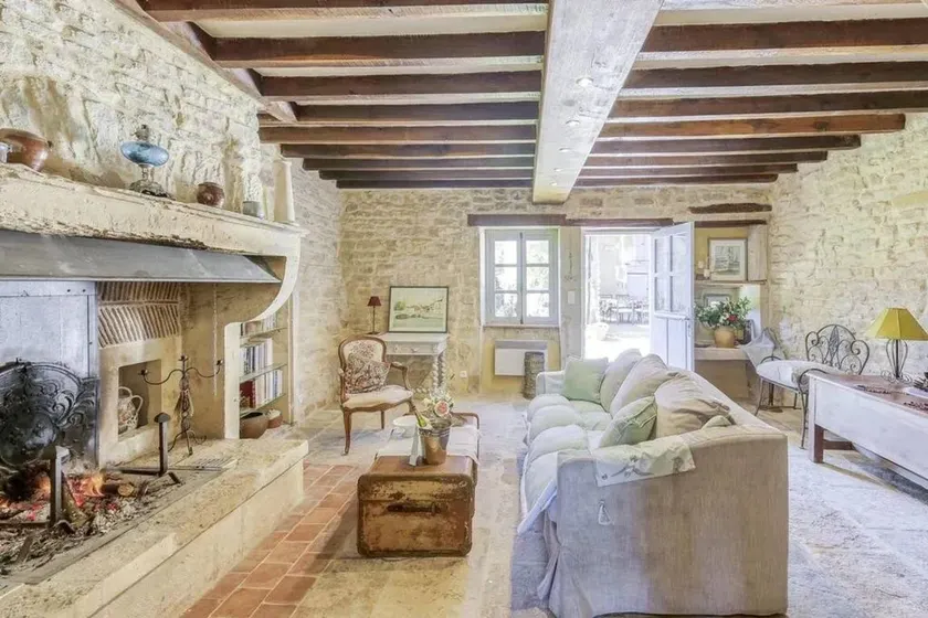Fully equipped pleasant holiday home with terrace, BBQ & garden | Garden view | Perfect for remote work - Image 1