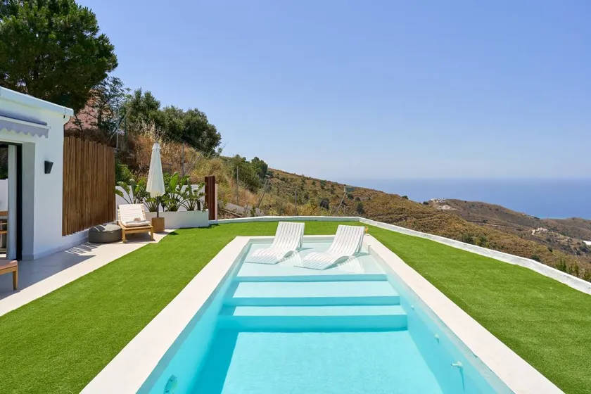 Mediterranean Window: Rural House with Sea Views, Wi-Fi, and Air Conditioning - Image 1