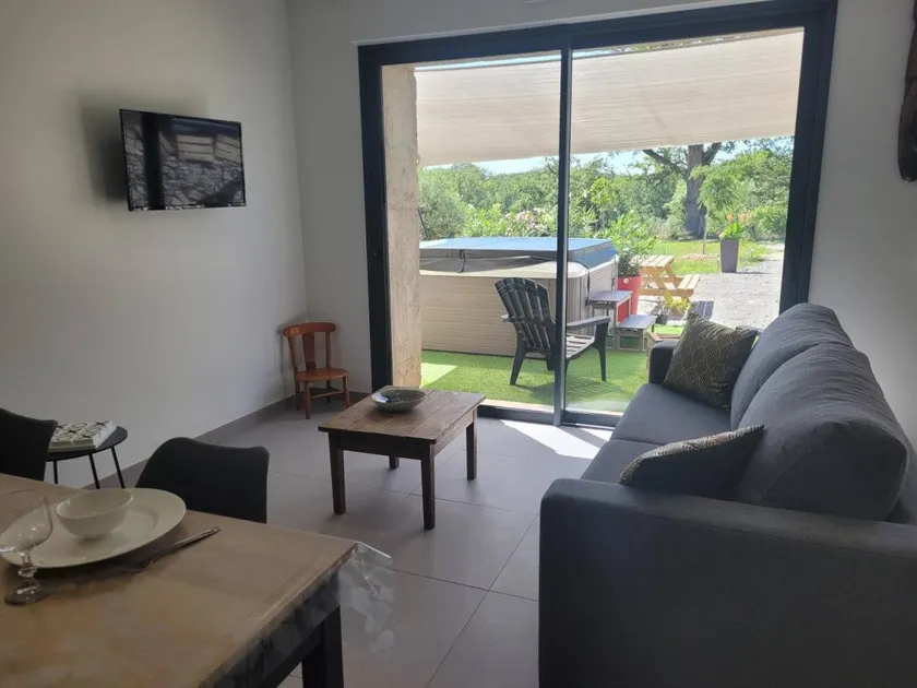 Merveilleux gîte avec barbecue, jardin et terrasse - Image 1