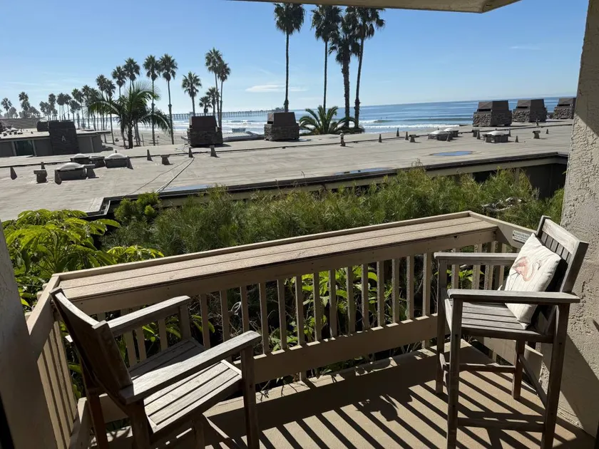 Condo with jacuzzi, BBQ & sauna | Water view - Image 1