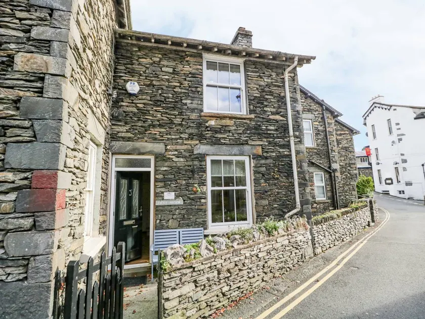 Family-friendly cottage with garden | Pets are welcome - Image 1