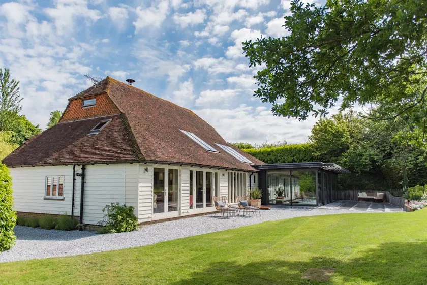 Children-friendly nice cottage with terrace, barbecue & garden | Pet-friendly - Image 1
