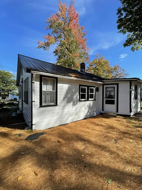 House with barbecue - Image 1