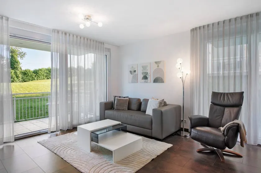 Stylish Holiday Apartment at the Golf Course - Image 1