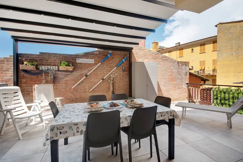 Appartement avec internet haut débit et terrasse | Vue ville - Image 1