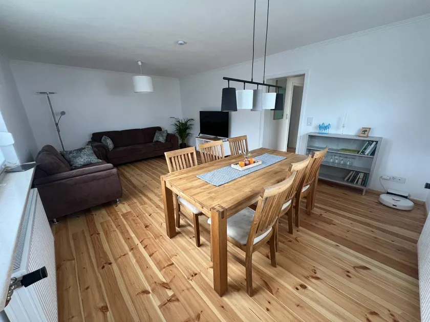 Flat with garden | Garden view - Image 1