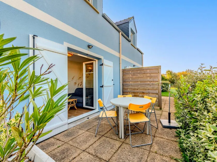 Wonderful house with terrace & heated pool | Next to the beach | Pets are welcome - Image 1