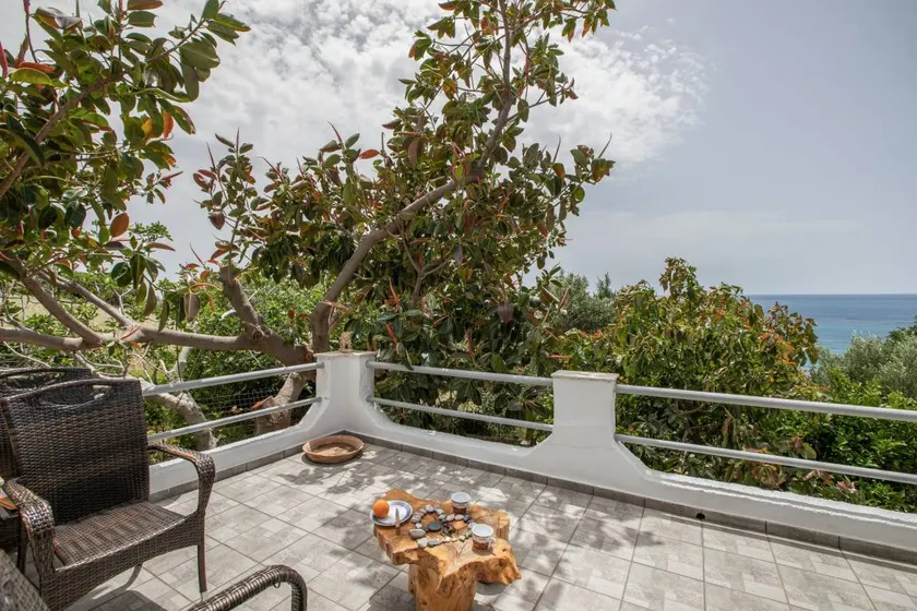 Entire Cottage in Kerames, Crete – 250 m from the Beach - Image 1