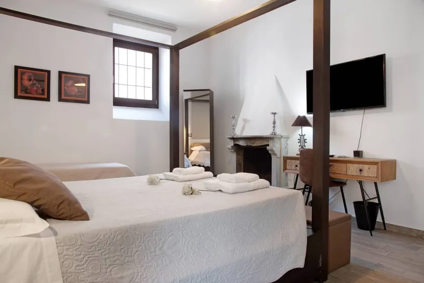 Private room with garden | Garden view - Image 1