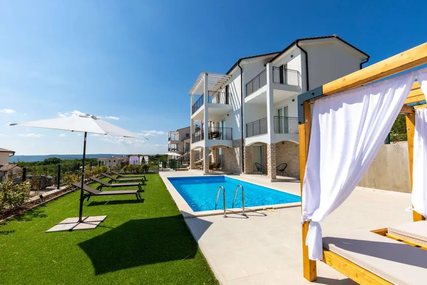 Villa mit Terrasse, Garten und privatem Pool | Meerblick - Image 1