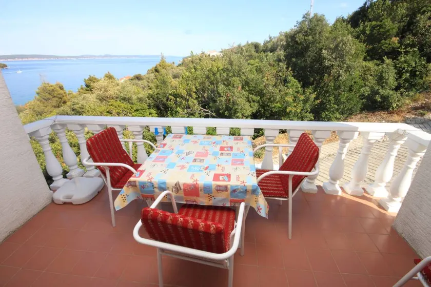 Studio with barbecue, garden & terrace | Sea view | Pets are welcome - Image 1