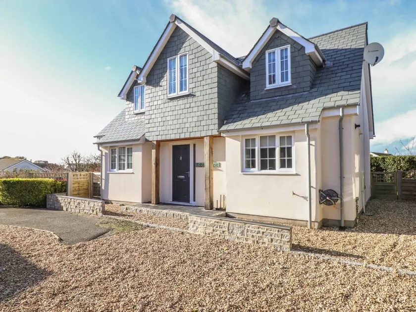 Cottage with garden | Beach view - Image 1
