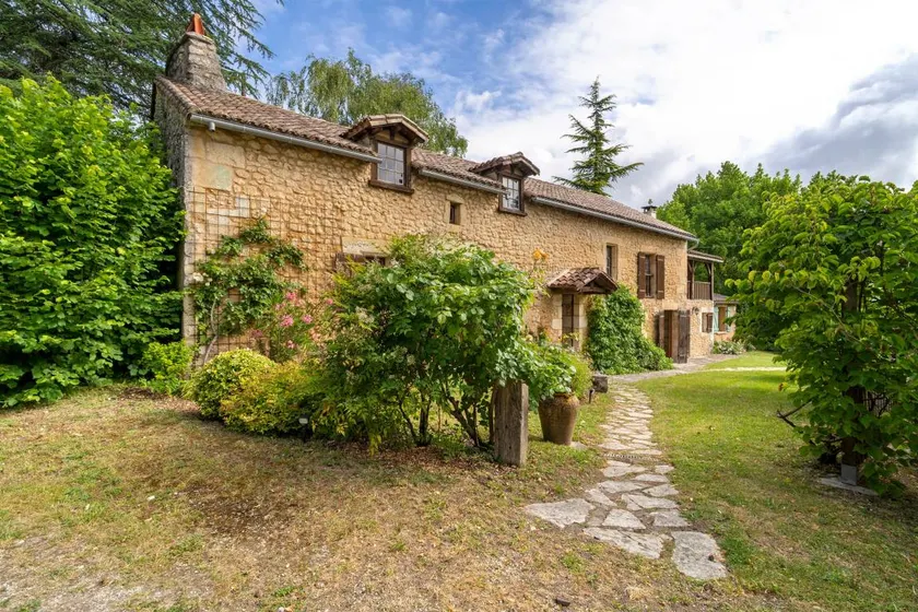 Gîte Les Rocailles – Saint-Martin-des-Combes (Dordogne) – 7 Guests – Pottery Classes Available - Image 1