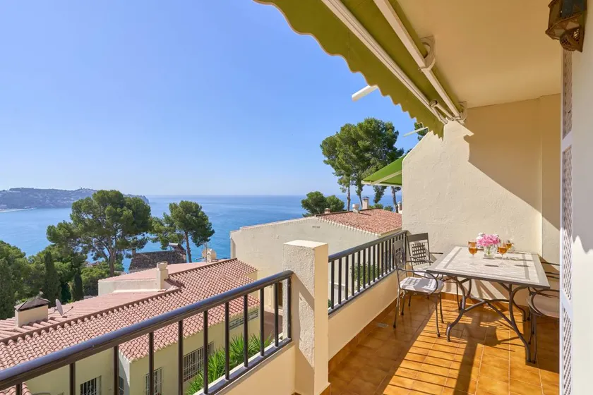 Fully equipped apartment with pool & terrace | Sea view | Next to the beach - Image 1