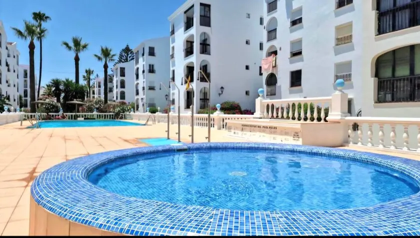 Tolles Apartment mit Terrasse und Garten | Neben dem Strand - Image 1