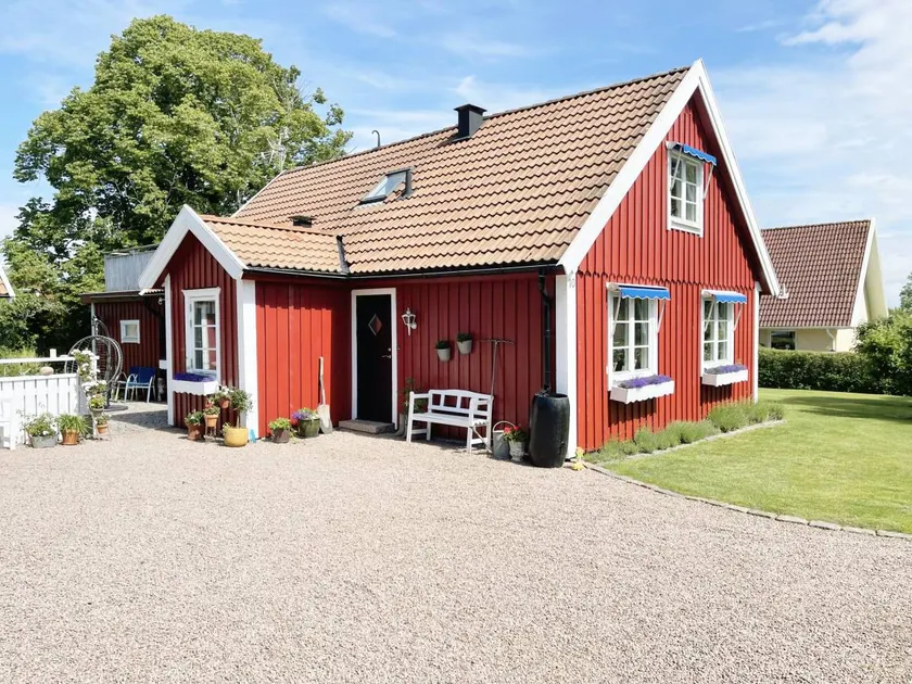 Flat with terrace, garden & barbeque - Image 1