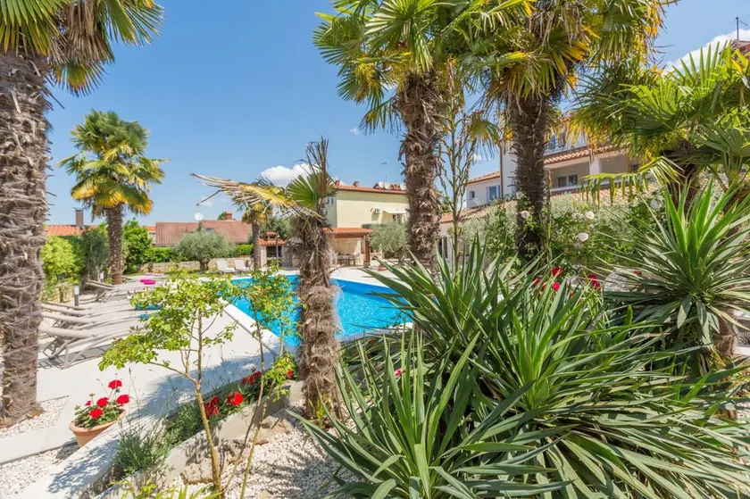 Apartamento con terraza, piscina y barbacoa | Ideal para teletrabajar - Image 1